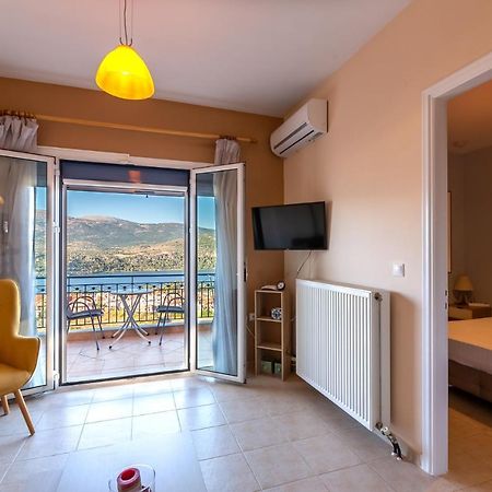Antigone Apartments Argostoli Bagian luar foto