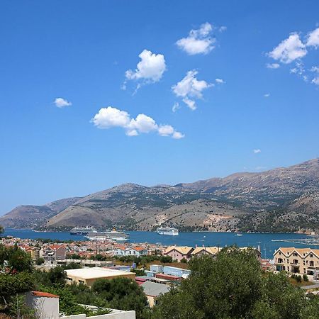 Antigone Apartments Argostoli Bagian luar foto
