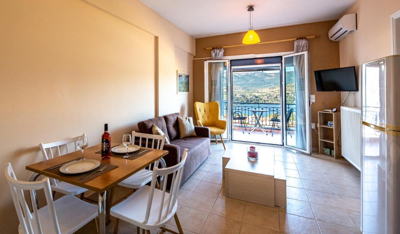 Antigone Apartments Argostoli Bagian luar foto