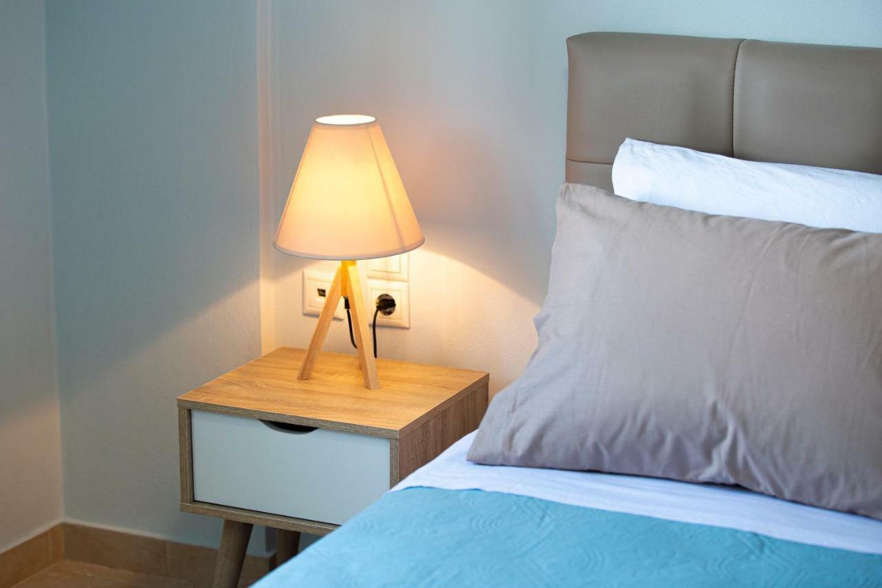 Antigone Apartments Argostoli Bagian luar foto